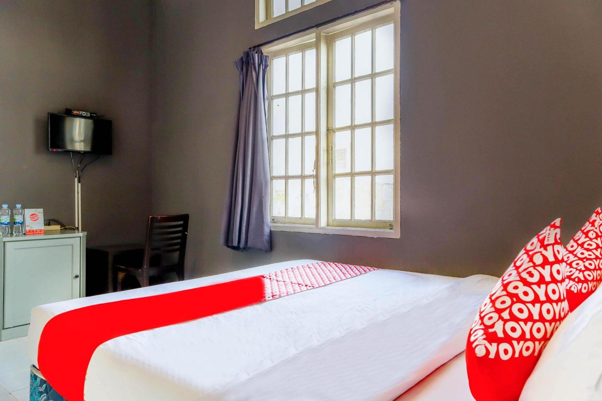 OYO 1111 Pasar Baru Inn Yakarta Exterior foto